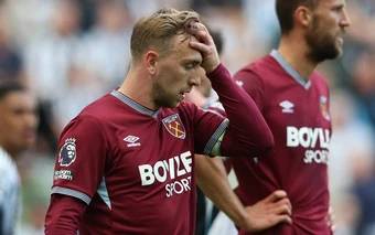West Ham nín thở chờ Tottenham định đoạt số phận trụ hạng