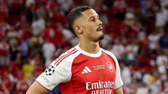 William Saliba gieo sầu cho Arsenal