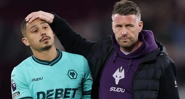 Wolves trả giá đắt vì sự bất ổn trên băng ghế huấn luyện Wolves trả giá đắt vì sự bất ổn trên băng ghế huấn luyện