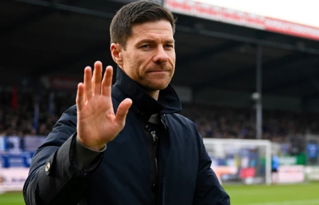 Xabi Alonso chọn Chelsea hay chờ đợi cơ hội tại Liverpool? Xabi Alonso chọn Chelsea hay chờ đợi cơ hội tại Liverpool?