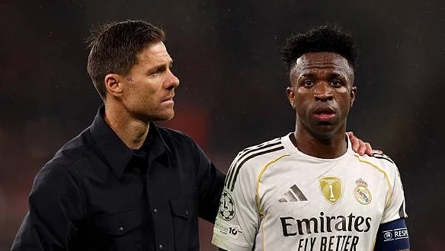 Xabi Alonso sẽ thay đổi Chelsea bằng quyền lực tối thượng