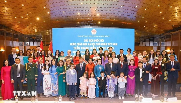 Chủ tịch Quốc hội Trần Thanh Mẫn gặp gỡ cộng đồng người Việt tại Thổ Nhĩ Kỳ