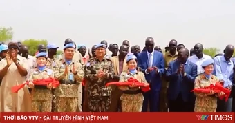 Công binh Việt Nam nối dài cung đường hòa bình