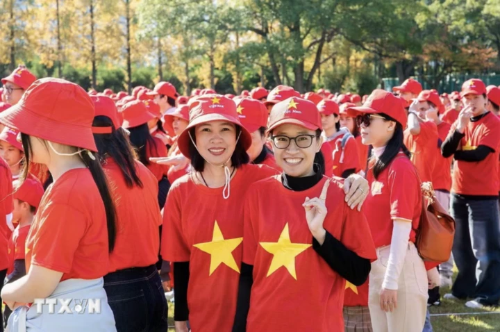 Cộng đồng người Việt Nam ở nước ngoài là nguồn lực chiến lược quan trọng Cộng đồng người Việt Nam ở nước ngoài là nguồn lực chiến lược quan trọng