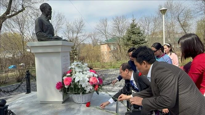 Cộng đồng người Việt tại Nga tri ân quá khứ, tin tưởng vào tương lai Cộng đồng người Việt tại Nga tri ân quá khứ, tin tưởng vào tương lai