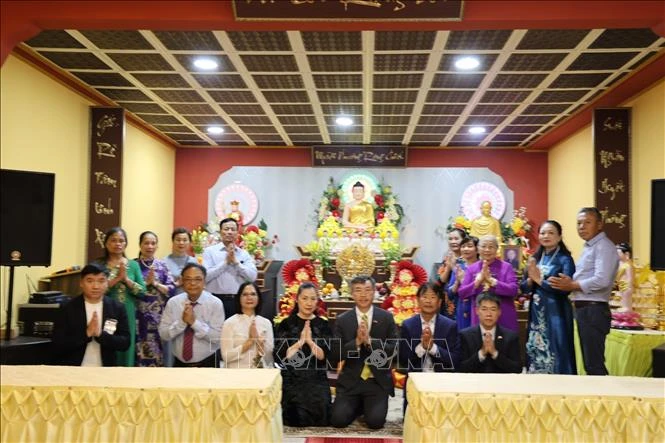 Cộng đồng người Việt tích cực quảng bá văn hóa và ẩm thực tại Cộng hòa Séc Cộng đồng người Việt tích cực quảng bá văn hóa và ẩm thực tại Cộng hòa Séc