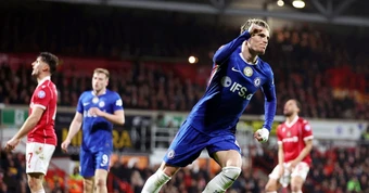 Garnacho tỏa sáng, Chelsea vất vả lấy vé tứ kết FA Cup