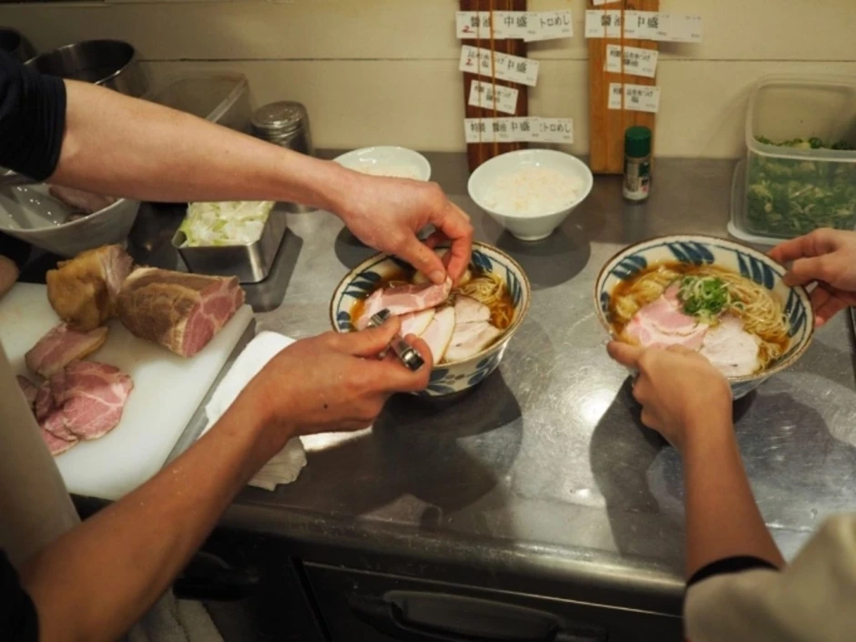 Hành trình đầu bếp Việt chinh phục món ramen ở Nhật Hành trình đầu bếp Việt chinh phục món ramen ở Nhật