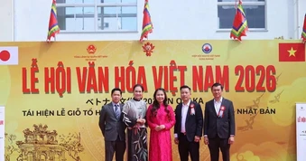 Luôn hướng về cội nguồn dân tộc