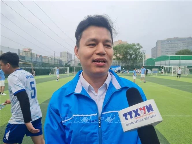 Lưu học sinh Việt Nam tiếp nối tinh thần rèn luyện sức khỏe của Bác Hồ Lưu học sinh Việt Nam tiếp nối tinh thần rèn luyện sức khỏe của Bác Hồ