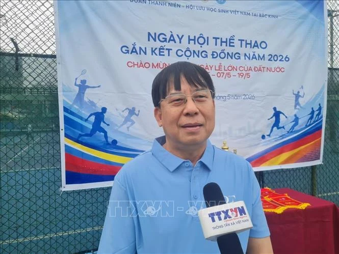 Lưu học sinh Việt Nam tiếp nối tinh thần rèn luyện sức khỏe của Bác Hồ Lưu học sinh Việt Nam tiếp nối tinh thần rèn luyện sức khỏe của Bác Hồ
