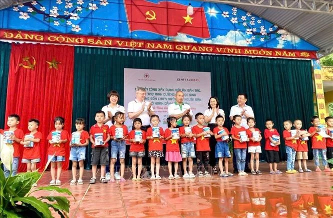 Những chuyến trở về hơn cả một hành trình địa lý Những chuyến trở về hơn cả một hành trình địa lý