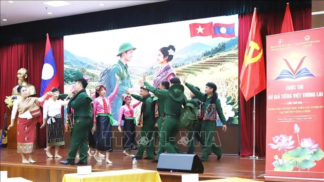 Tôn vinh tiếng Việt: Cầu nối bền vững gắn kết quan hệ đặc biệt Việt Nam - Lào Tôn vinh tiếng Việt: Cầu nối bền vững gắn kết quan hệ đặc biệt Việt Nam - Lào