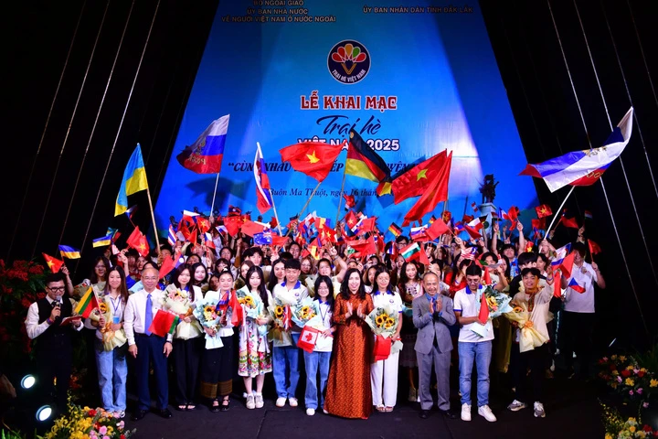 Trại hè Việt Nam 2026: 'Hành trình di sản, gắn kết cội nguồn' Trại hè Việt Nam 2026: 'Hành trình di sản, gắn kết cội nguồn'