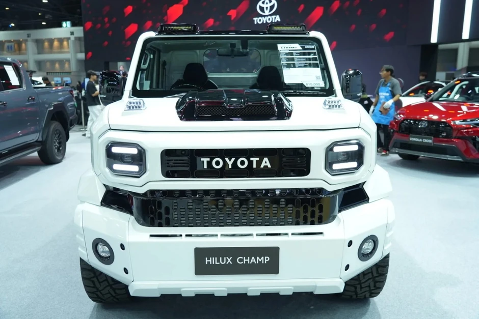 Bán tải giá rẻ Toyota Hilux lột xác với bản độ phong cách Brabus Bán tải giá rẻ Toyota Hilux lột xác với bản độ phong cách Brabus