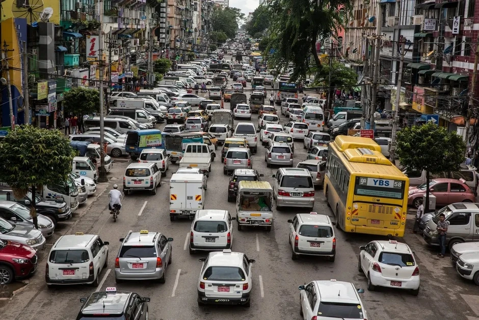 Các quốc gia làm gì với giao thông khi giá xăng tăng?