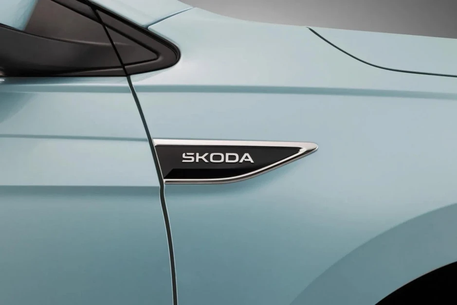 Cận cảnh Skoda Slavia 2026: Lần đầu thêm ghế massage, thay hộp số 8 cấp cực chất Cận cảnh Skoda Slavia 2026: Lần đầu thêm ghế massage, thay hộp số 8 cấp cực chất