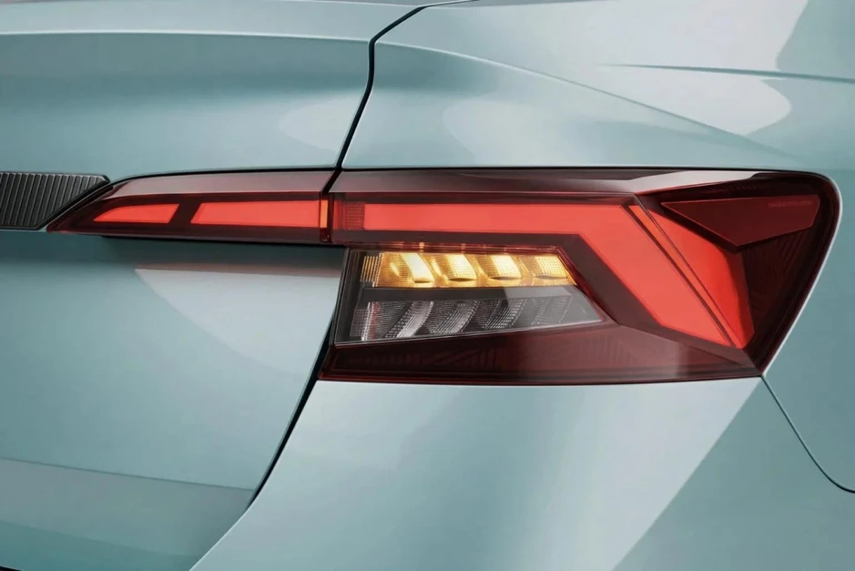 Cận cảnh Skoda Slavia 2026: Lần đầu thêm ghế massage, thay hộp số 8 cấp cực chất Cận cảnh Skoda Slavia 2026: Lần đầu thêm ghế massage, thay hộp số 8 cấp cực chất