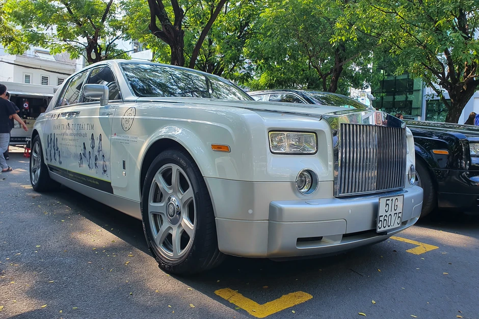 Dàn siêu xe của Trung Nguyên tụ họp Dàn siêu xe của Trung Nguyên tụ họp