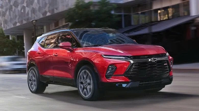 Điểm danh 5 mẫu xe đã "lột xác" hoàn toàn chỉ sau một thế hệ