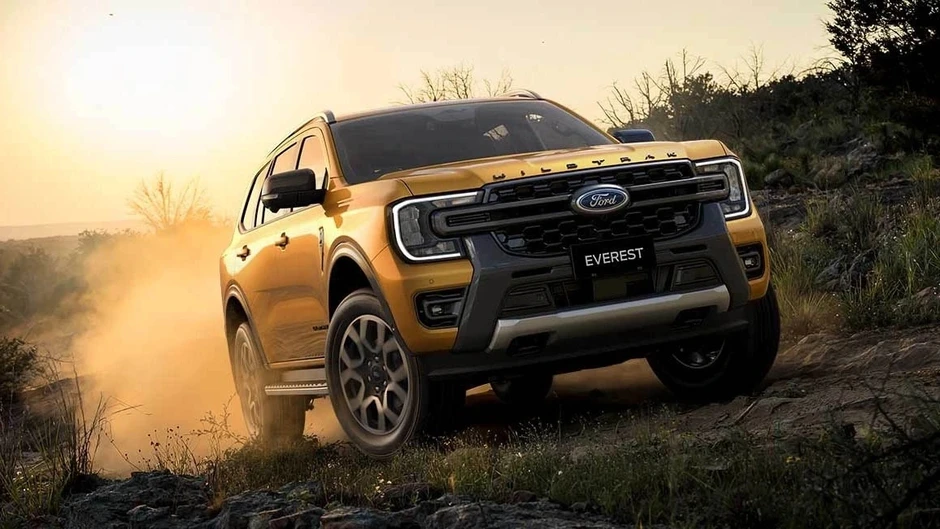 Ford Everest sắp được bổ sung động cơ xăng tại Việt Nam? Ford Everest sắp được bổ sung động cơ xăng tại Việt Nam?