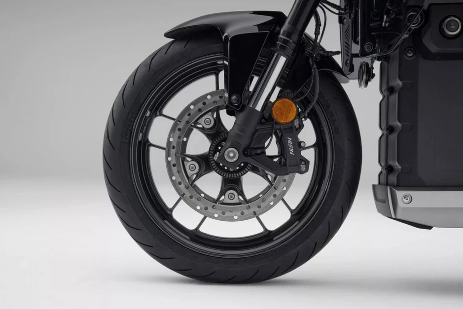 Honda WN7 lên kệ - siêu phẩm mô tô điện "đẹp lạ" có giá rẻ hơn Harley Honda WN7 lên kệ - siêu phẩm mô tô điện "đẹp lạ" có giá rẻ hơn Harley