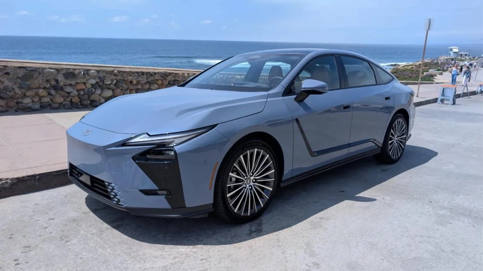 Kỹ sư trưởng Lexus ES thừa nhận không hài lòng việc SUV thống trị thị trường Kỹ sư trưởng Lexus ES thừa nhận không hài lòng việc SUV thống trị thị trường