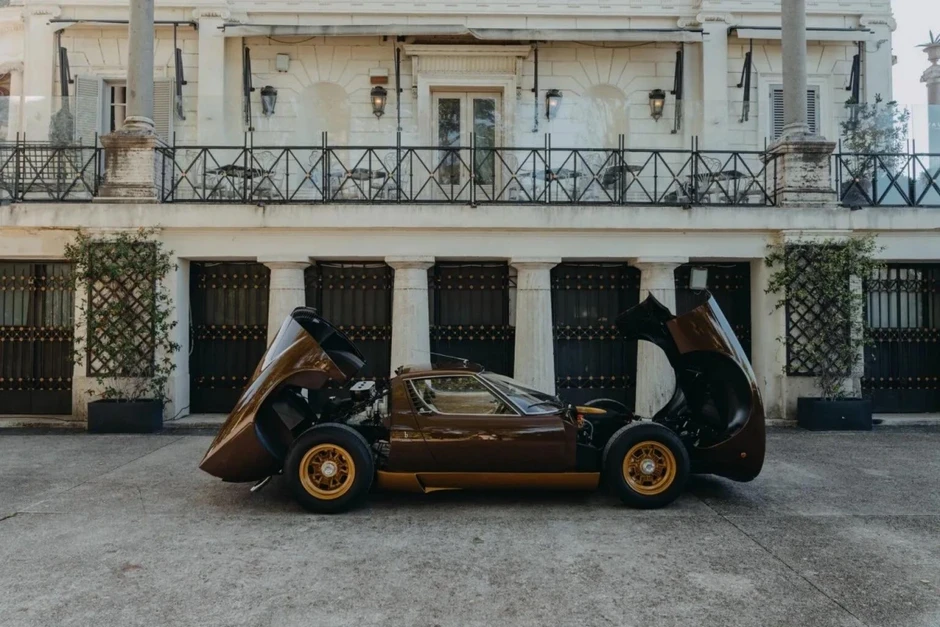 Lamborghini Miura SV phục chế trong 3 năm, tái hiện màu sơn nguyên bản độc đáo Lamborghini Miura SV phục chế trong 3 năm, tái hiện màu sơn nguyên bản độc đáo