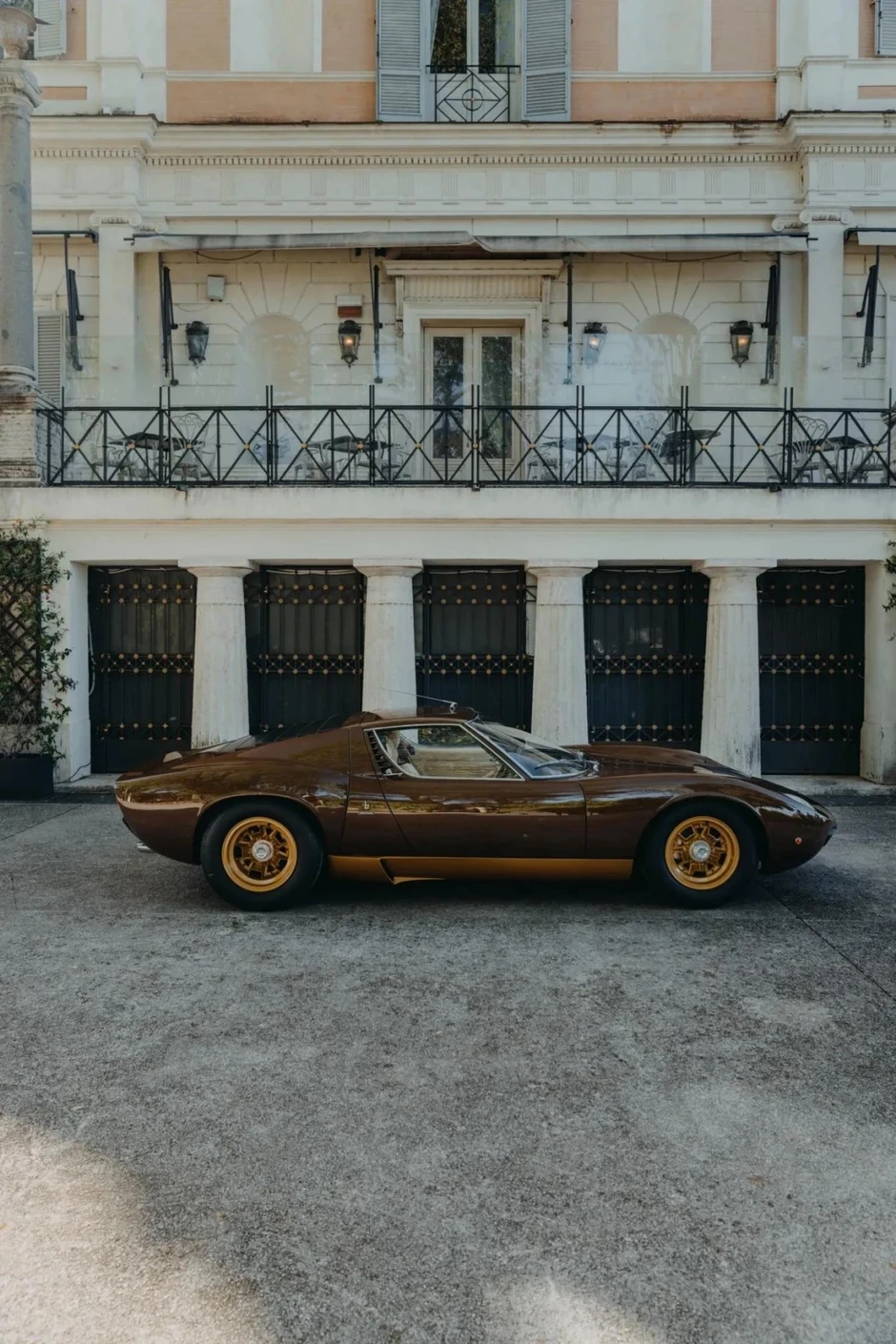 Lamborghini Miura SV phục chế trong 3 năm, tái hiện màu sơn nguyên bản độc đáo Lamborghini Miura SV phục chế trong 3 năm, tái hiện màu sơn nguyên bản độc đáo
