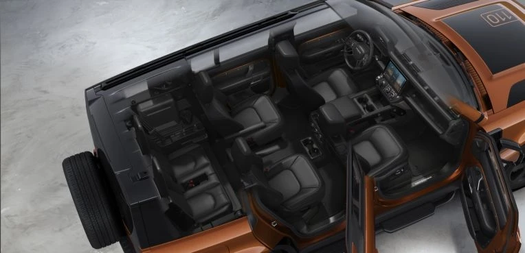 Land Rover Defender bản nâng cấp: Lần đầu tích hợp trí tuệ nhân tạo AI