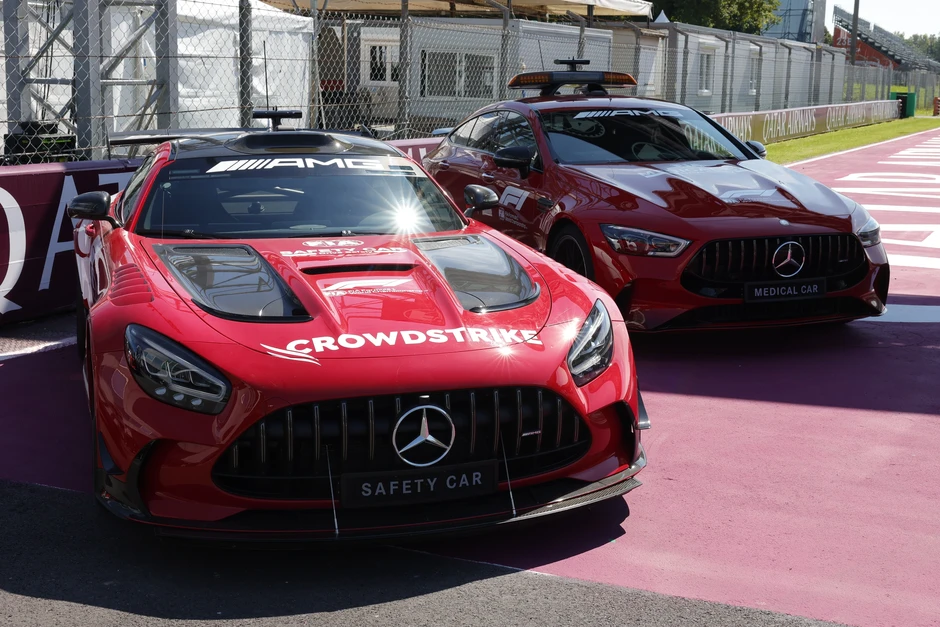 Mercedes-AMG GT Black Series tiếp tục làm xe an toàn tại giải đua F1 Mercedes-AMG GT Black Series tiếp tục làm xe an toàn tại giải đua F1