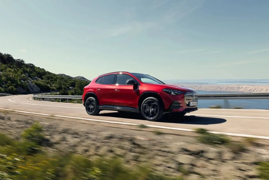 Mercedes-Benz GLA 2028 chính thức trình làng, lần đầu có cả Hybrid và thuần điện Mercedes-Benz GLA 2028 chính thức trình làng, lần đầu có cả Hybrid và thuần điện