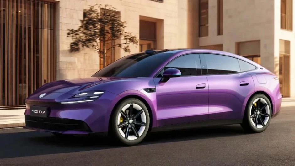 MG 07 gây tranh cãi vì bị tố “đạo nhái” Porsche, lãnh đạo MG phải dừng livestream
