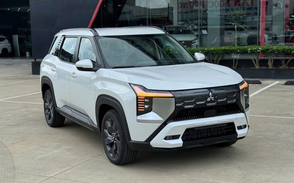 Mitsubishi Destinator giảm giá gần 80 triệu đồng, quyết đấu CX-5 và Tucson