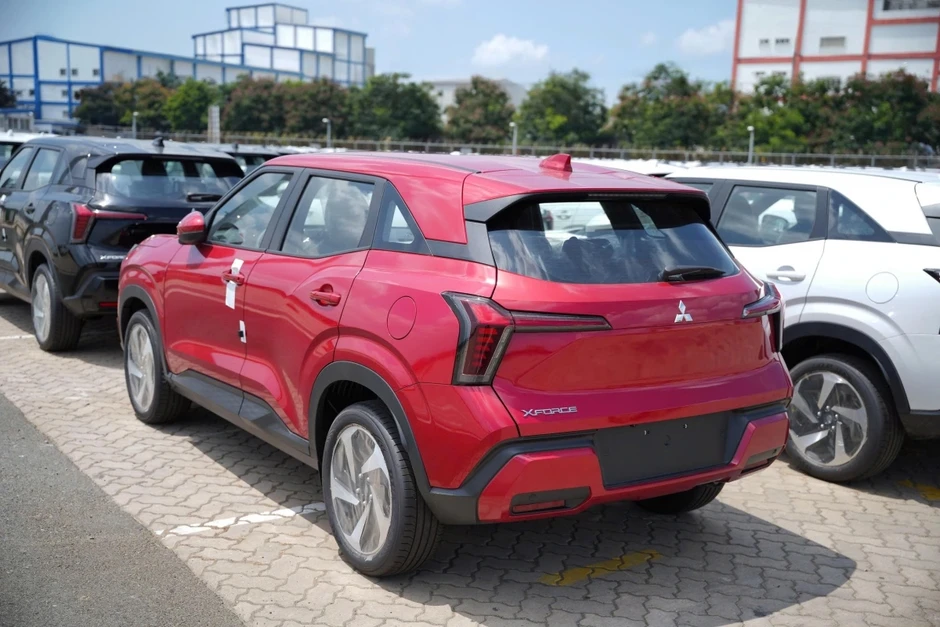 Mitsubishi Xforce 2026 ra mắt, giá từ 605 triệu đồng