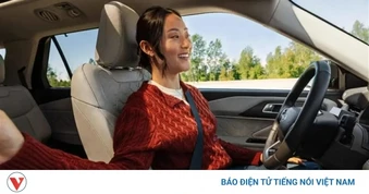 Nhiều tài xế thừa nhận thường xuyên lái xe mất tập trung nhưng lại nghĩ an toàn