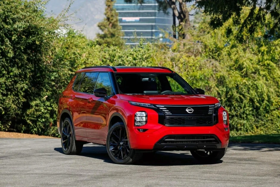 Nissan cắt giảm 11 mẫu xe, hé lộ loạt tên có nguy cơ bị khai tử Nissan cắt giảm 11 mẫu xe, hé lộ loạt tên có nguy cơ bị khai tử