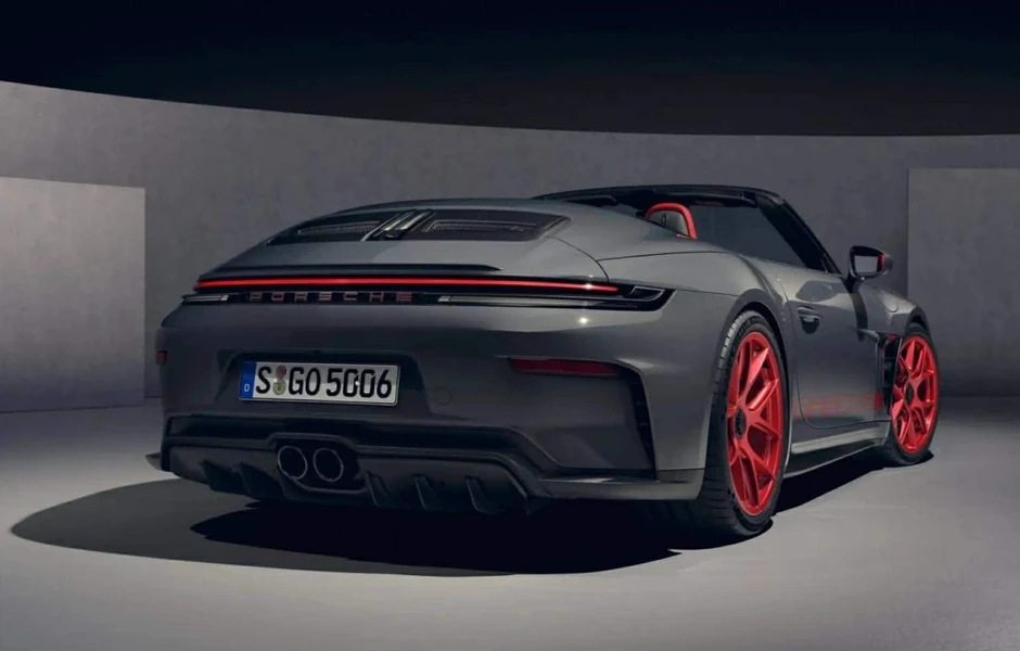 Porsche 911 GT3 mui trần đầu tiên có gì đặc biệt?