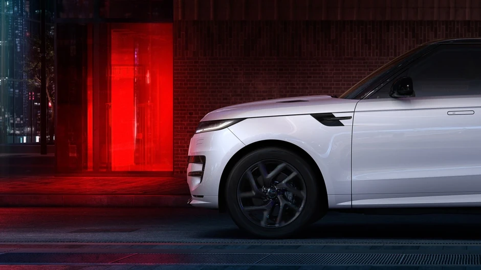 Range Rover tung bộ sưu tập 4 phiên bản đặc biệt đậm chất thủ đô London Range Rover tung bộ sưu tập 4 phiên bản đặc biệt đậm chất thủ đô London