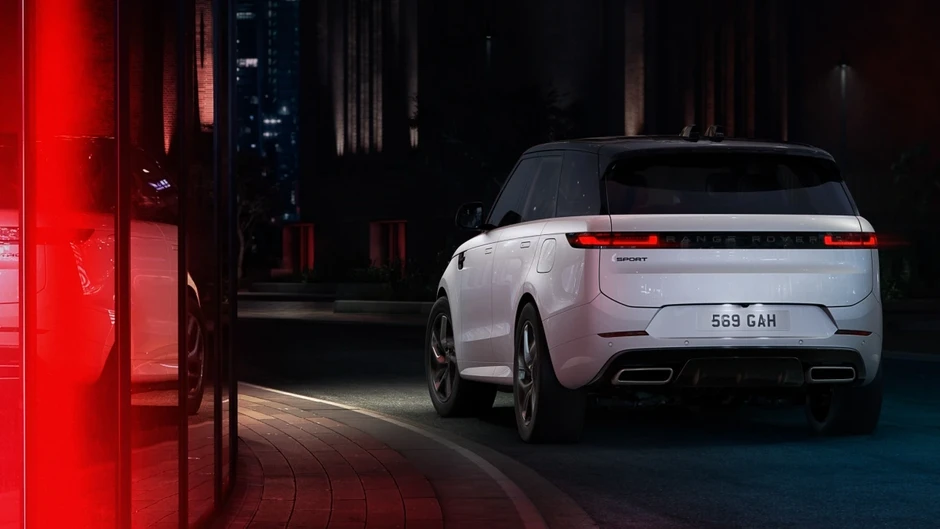 Range Rover tung bộ sưu tập 4 phiên bản đặc biệt đậm chất thủ đô London Range Rover tung bộ sưu tập 4 phiên bản đặc biệt đậm chất thủ đô London