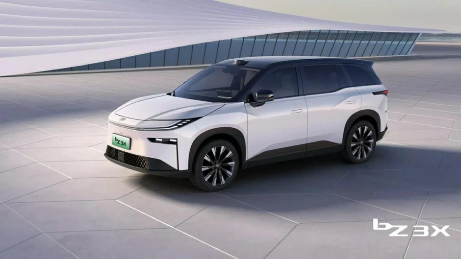 Sedan điện Toyota bZ3 rẻ như xe cũ, chỉ từ 370 triệu đồng Sedan điện Toyota bZ3 rẻ như xe cũ, chỉ từ 370 triệu đồng