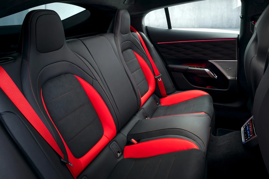 'Siêu xe' điện Mercedes-AMG GT 4-Door Coupe lộ ảnh nội thất 'Siêu xe' điện Mercedes-AMG GT 4-Door Coupe lộ ảnh nội thất