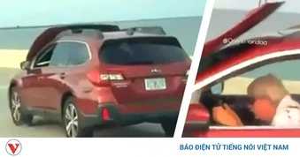 Subaru Outback gặp sự cố nắp ca-pô bật tung khi đang chạy, tài xế vẫn tiếp tục lái