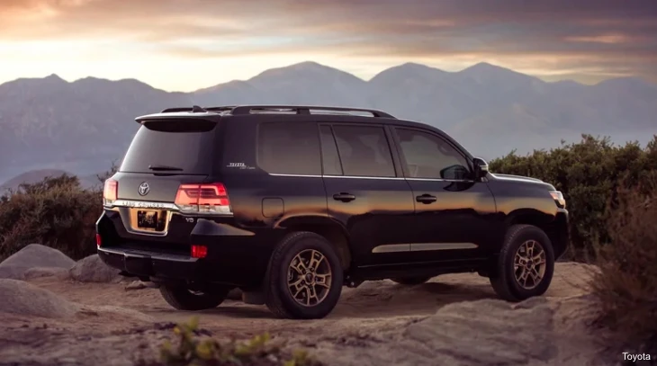 Top 5 mẫu ô tô giữ giá nhất sau 5 năm sử dụng: Toyota chiếm 4 vị trí Top 5 mẫu ô tô giữ giá nhất sau 5 năm sử dụng: Toyota chiếm 4 vị trí