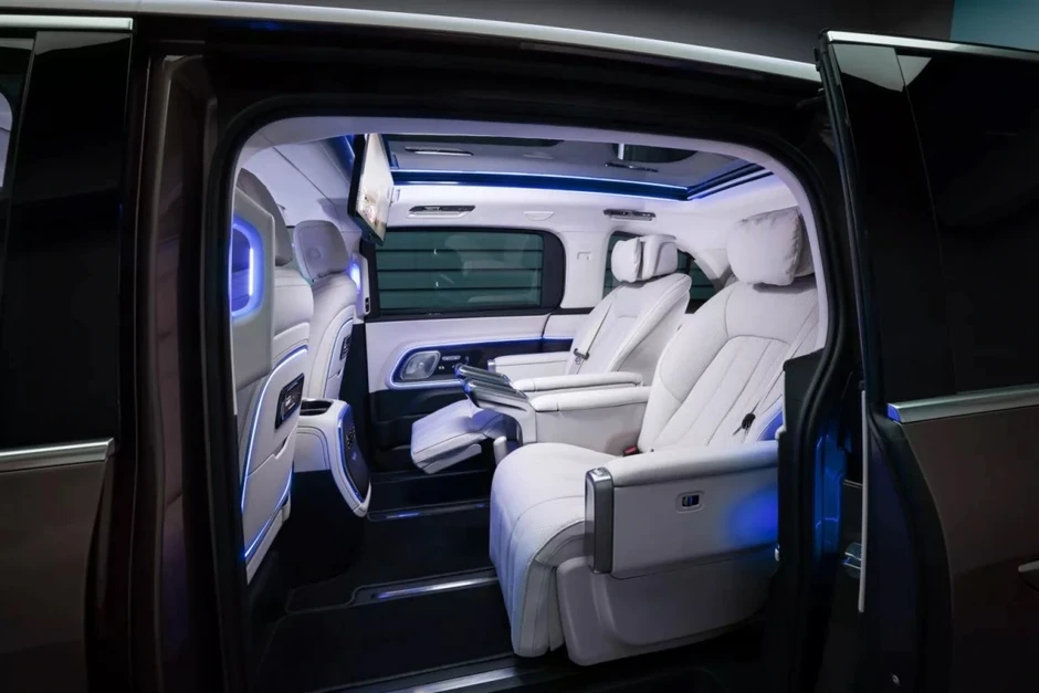 Xe MPV hạng sang - Mercedes VLE chính thức ra mắt với màn hình 31 inch Xe MPV hạng sang - Mercedes VLE chính thức ra mắt với màn hình 31 inch