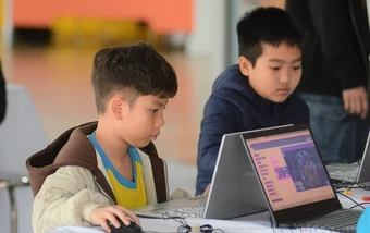 Bảo vệ trẻ em trên không gian mạng là ưu tiên cấp bách toàn cầu
