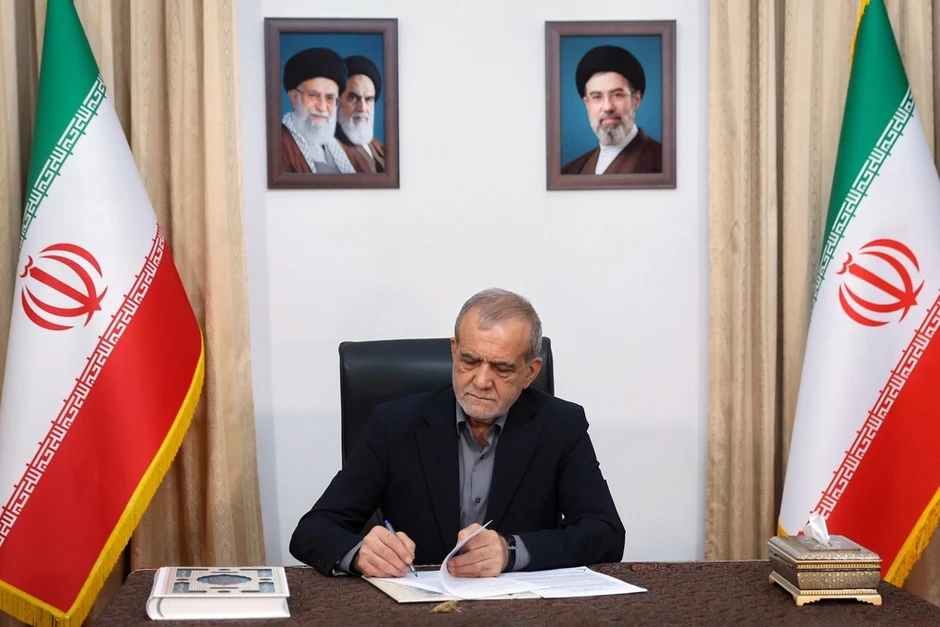 Bất đồng ở Hormuz nguy cơ thiêu rụi lệnh ngừng bắn Mỹ - Iran Bất đồng ở Hormuz nguy cơ thiêu rụi lệnh ngừng bắn Mỹ - Iran