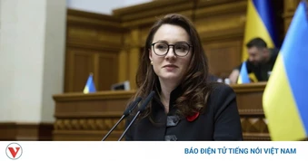 Bí ẩn nữ Thủ tướng Ukraine từ chức gây chấn động, ông Zelensky cải tổ chính phủ