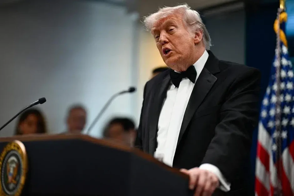 Cách Tổng thống Trump xoay chuyển tình thế sau vụ nổ súng trong dạ tiệc Cách Tổng thống Trump xoay chuyển tình thế sau vụ nổ súng trong dạ tiệc