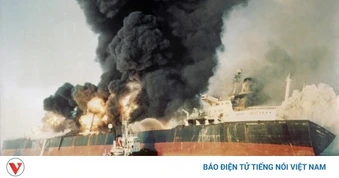 Chiến lược của Iran ở Hormuz: Từ “đòn cũ” thập niên 1980 đến sức mạnh UAV